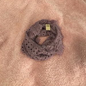 American Eagle scarf